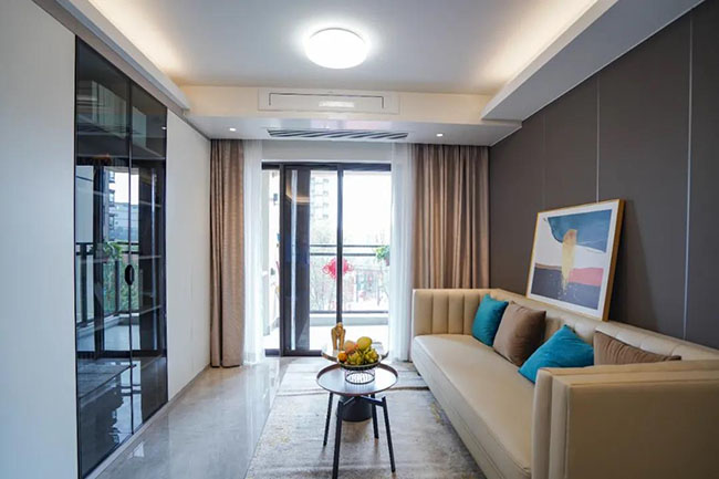 89㎡現(xiàn)代三居，主打輕便實(shí)用，體驗(yàn)三口之家的小清新生活